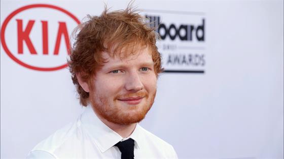 Ed Sheeran performs 'Shape of You' at Grammys