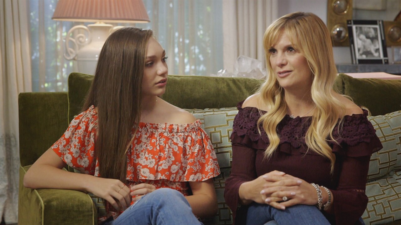 Melissa Gisoni Gets Closure From Late Mother | E! News