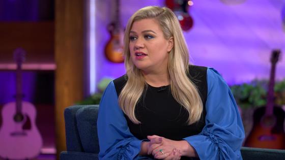 Kelly Clarkson on Who Convinced Her to Do Talk Show