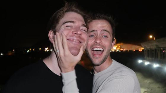 YouTube Star Shane Dawson Is Engaged - E! Online - UK