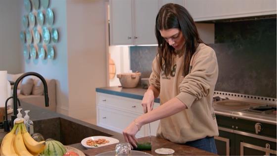 Kendall Jenner Tries Cutting a Cucumber AGAIN