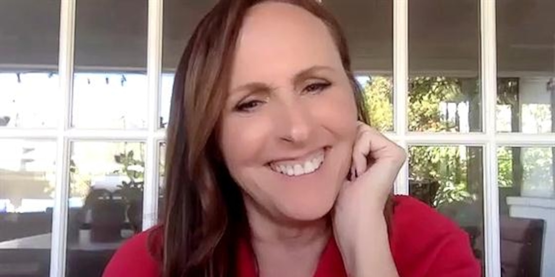 Molly Shannon Credits Vanessa Bayer For Home Shopping Intro - E! Online.jpg