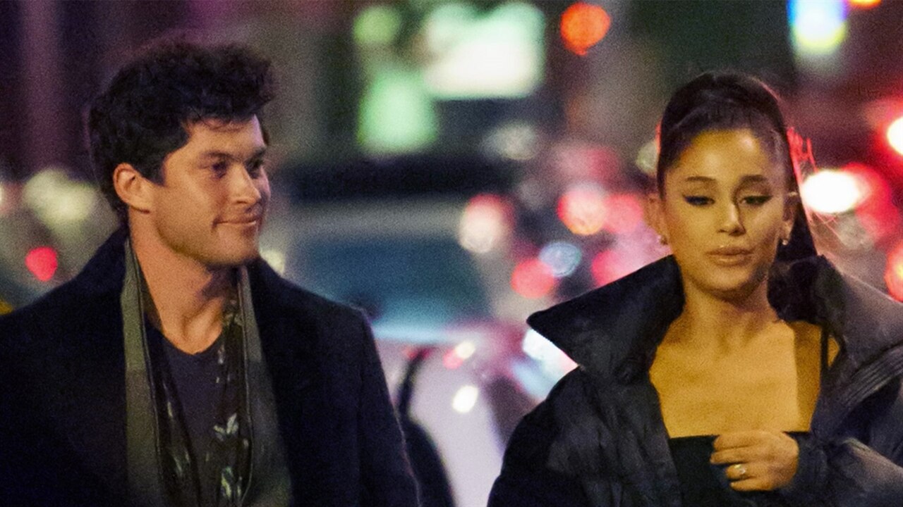 ariana grande spotted   nyc   boyfriend  news