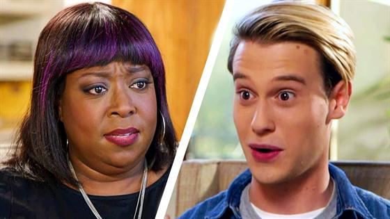 loni-love-sends-message-to-her-mom-s-bf-in-tyler-henry-reading-e-online