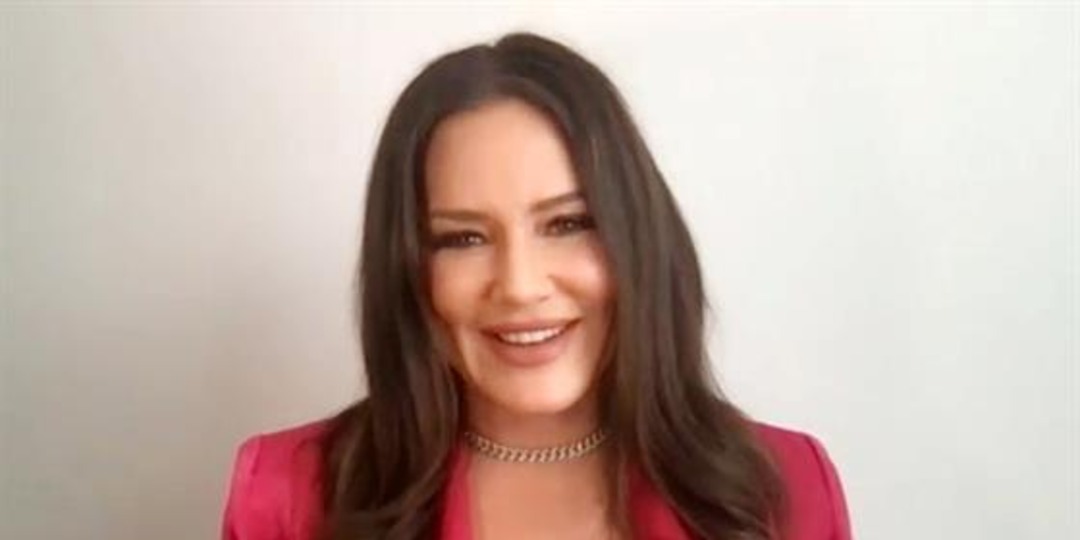 Meredith Marks Teases RHOSLC CHAOS & Addresses Lisa Rumors - E! Online.jpg