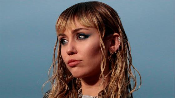 Miley Cyrus Bad Photo Sex - \