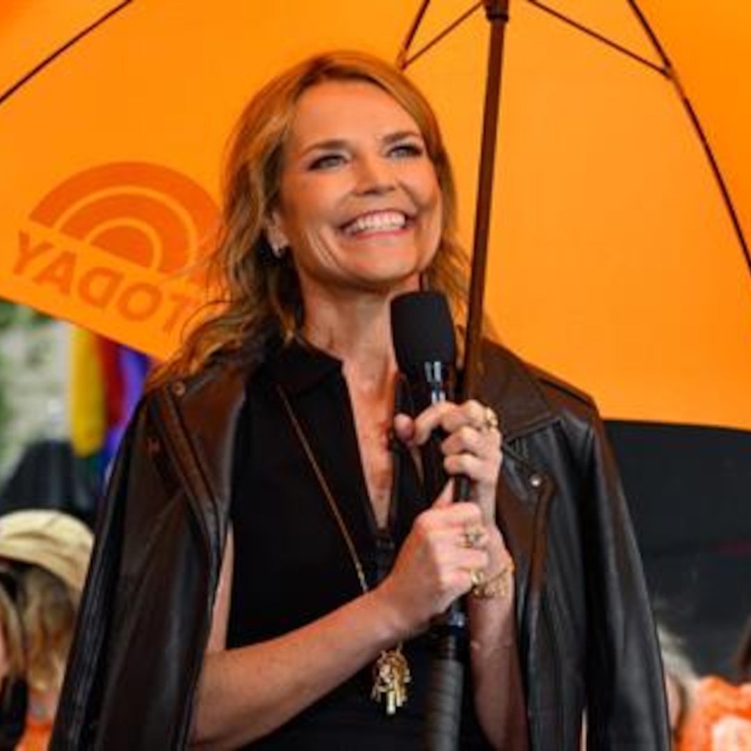 Savannah Guthrie Nearly Misses TODAY After Oversleeping - E! 