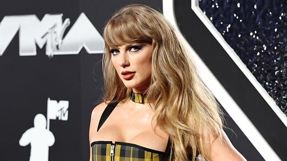 Taylor Swift Stuns on the 2024 VMAs Red Carpet in a Sultry and Strappy  Ensemble