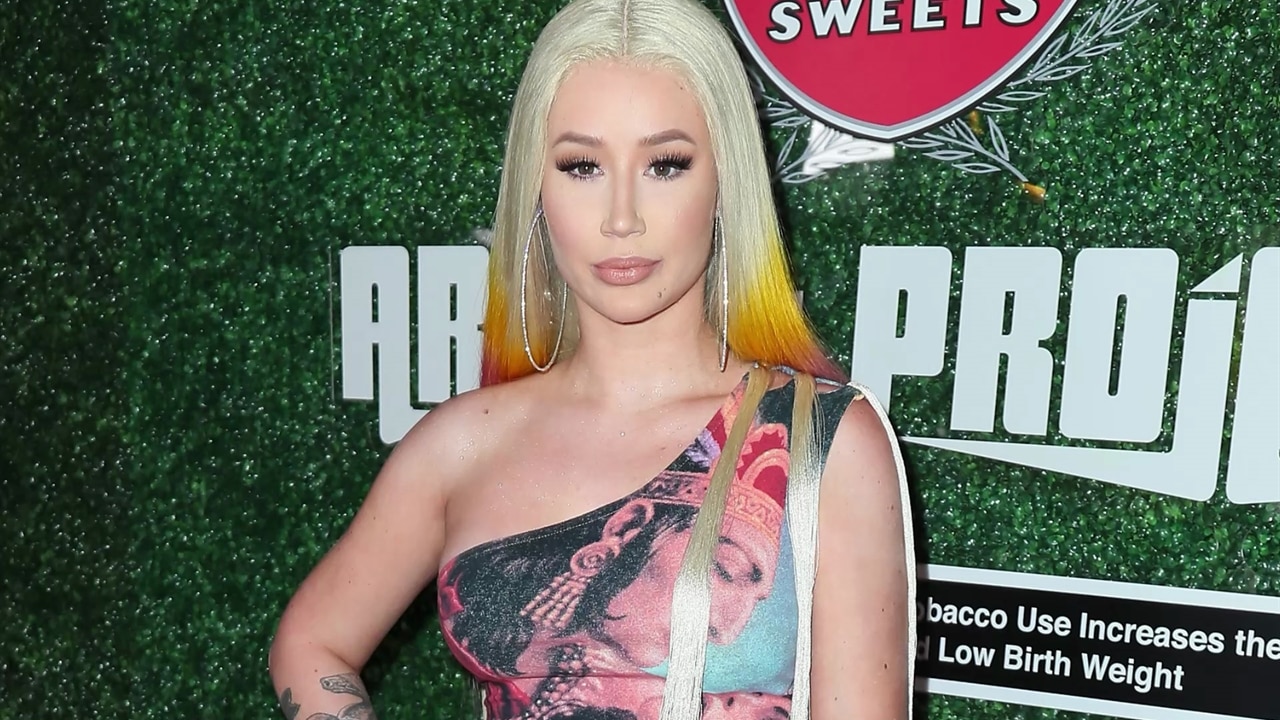 Iggy Azalea Speaks Out After Topless Photos Leak E News