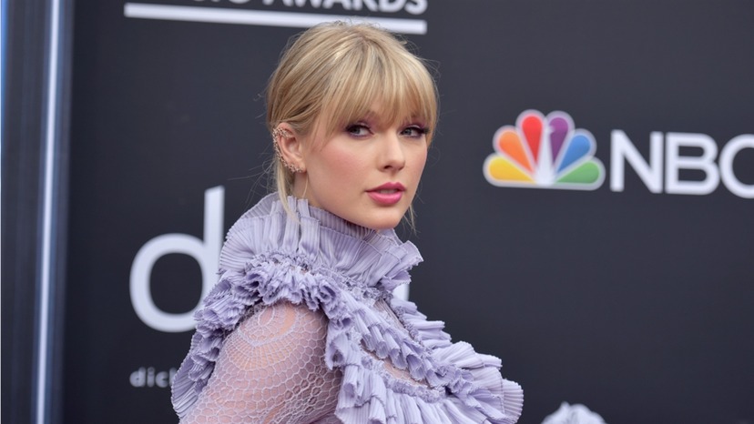 Secrets Revealed From Taylor Swift S First Lover Secret Session E Online