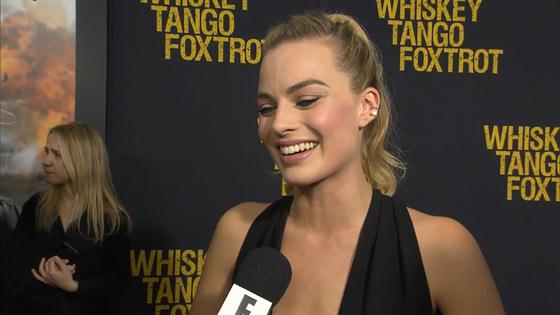 Margot Robbie Talks Sexy Tom Ford Oscars Gown E Online 0885