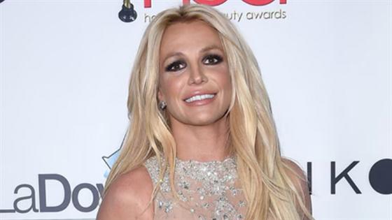 Britney Spears Poses Completely Nude in NSFW Photo