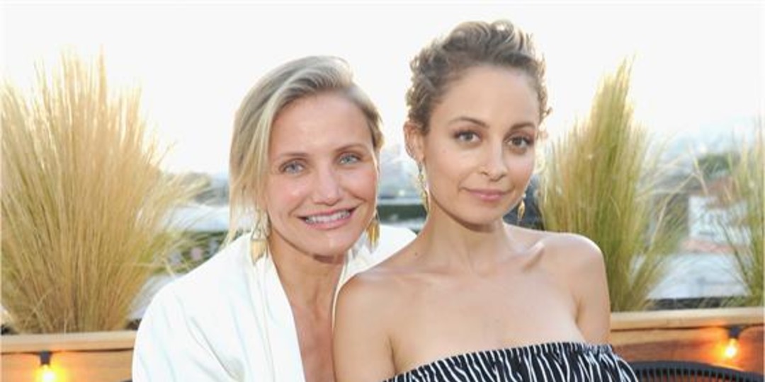 Cameron Diaz REACTS to TMI Question From Nicole Richie - E! Online.jpg