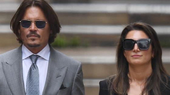 Johnny Depp tem uma nova namorada: sua advogada Joelle Rich