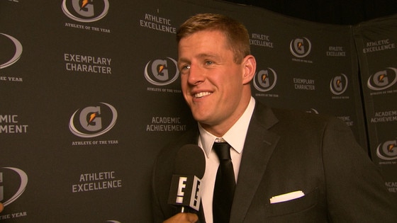 LOOK: J.J. Watt meets celebrity crush Jennifer Aniston 