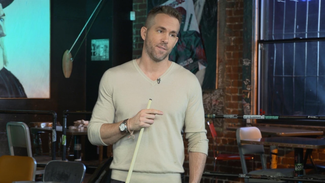 Ryan Reynolds Butt Double In Deadpool E News 