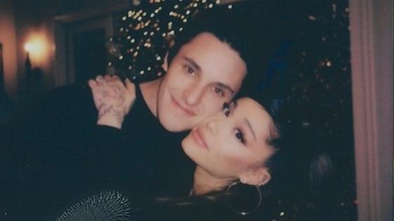 Ariana Grandes Wedding All The New Details E Online Ca 2456