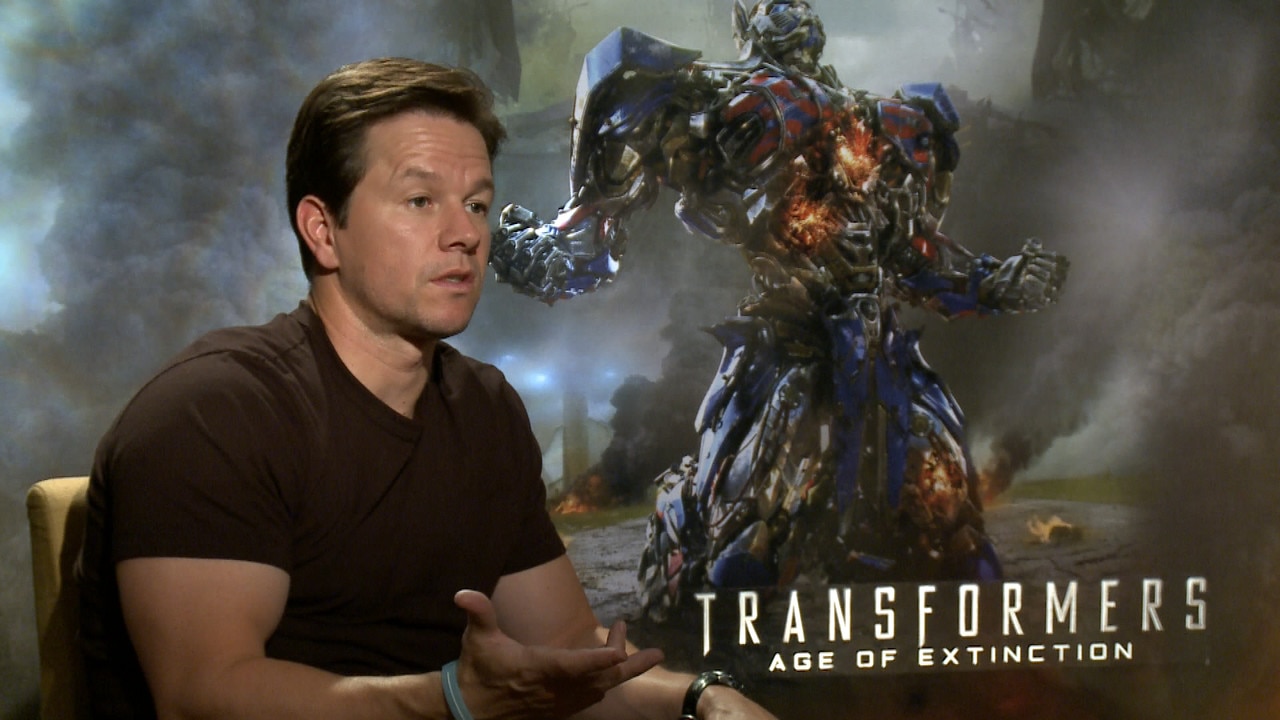 Mark Wahlberg Transforms in Age of Extinction E! News