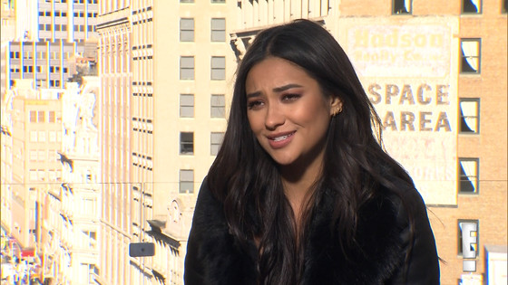 Shay Mitchell Gets Candid About Love Life E Online 3008