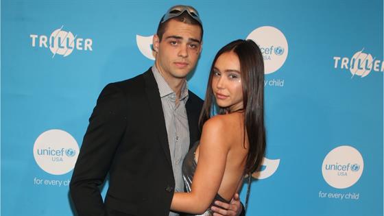 Why Noah Centineo & Alexis Ren Fans Are Convinced They Broke Up - E! Online