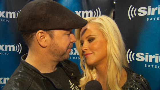 Why Jenny McCarthy Hasn't Taken Wahlberg's Last Name - E! Online