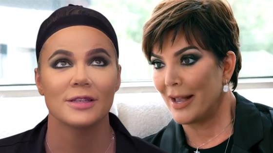 Kris Jenner One Ups Daughters Pranks And Gets The Last Laugh 4072