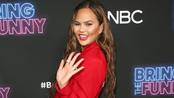 Chrissy Teigen Reveals She S Four Weeks Sober