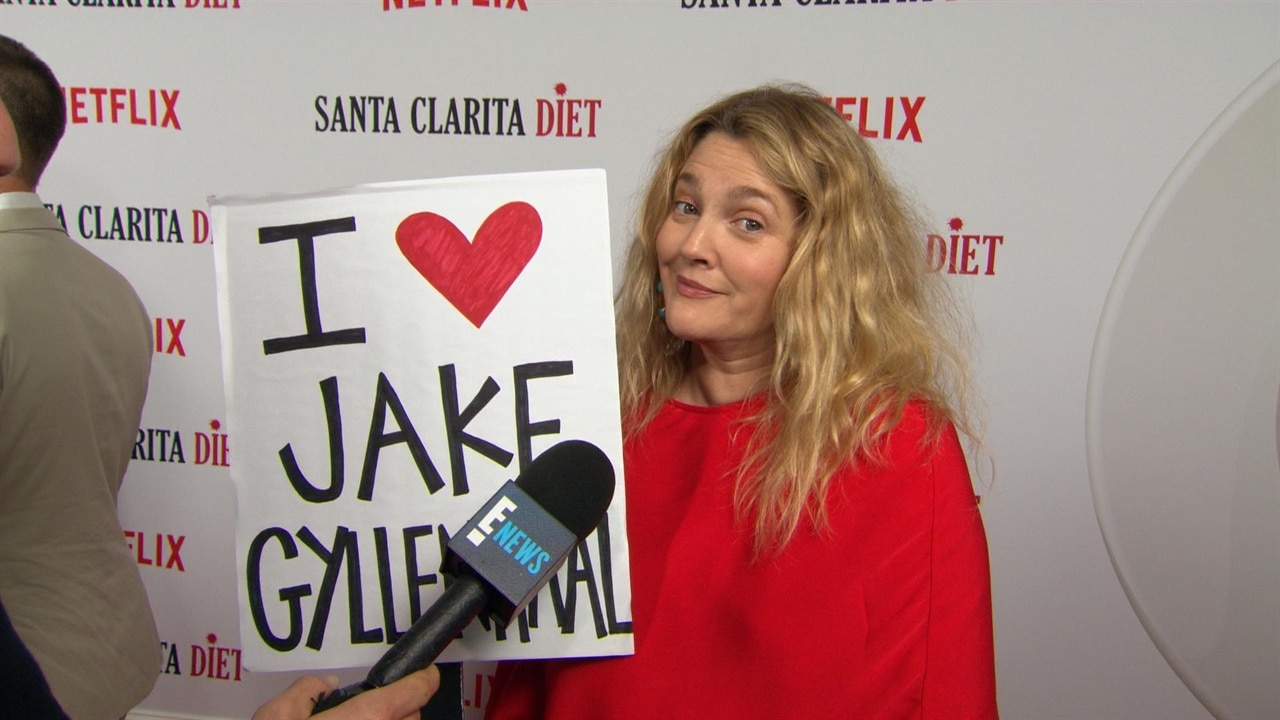 Drew Barrymore Explains I Love Jake Gyllenhaal Sign | E! News