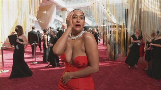 Tracee Ellis Ross - Oscars 2022 E! Glambot