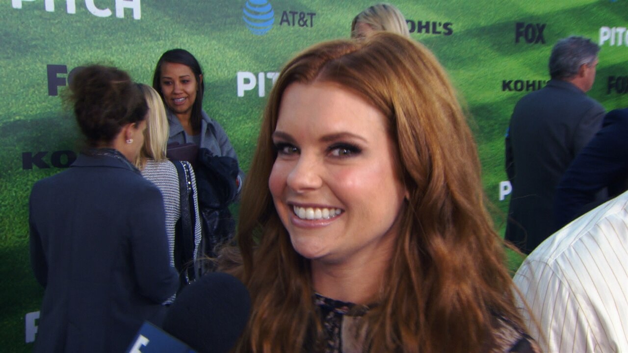 Pitch Stars Reveal Their WalkUp Song E! News