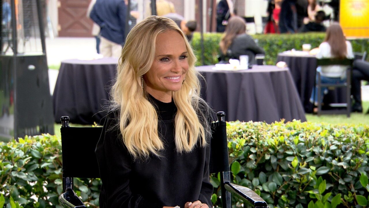 Kristin Chenoweth Teases Trial &amp; Error Season 2 Premiere