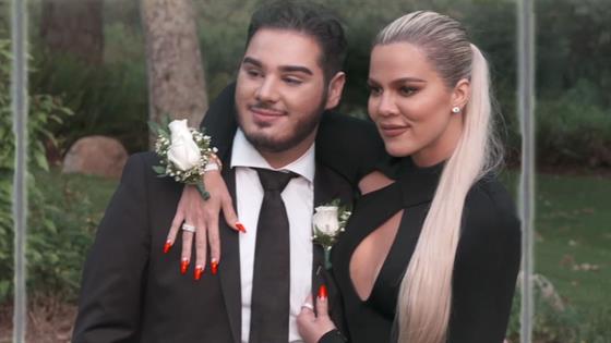 Khloe Kardashian Goes to Prom! E! Online