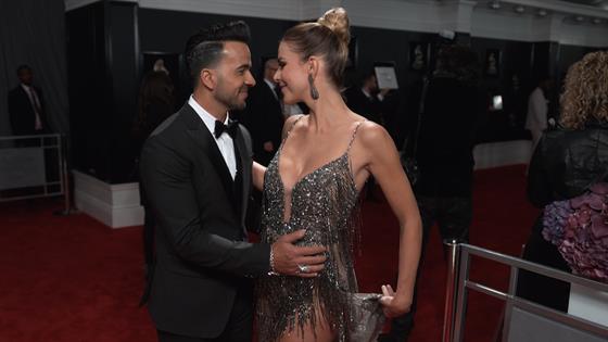 Luis Fonsi Couples Up With Wife Agueda Lopez at Grammys 2018