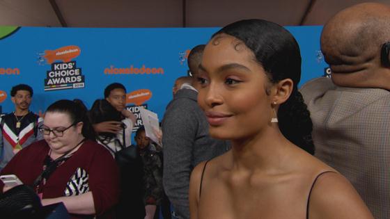 Yara Shahidi Praises March for Our Lives Protesters at KCAs