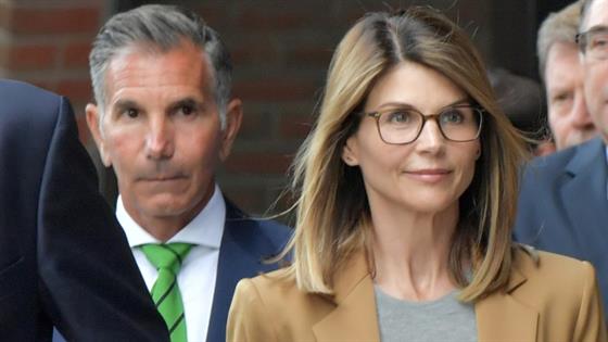 Lori Loughlin Sentenced To Prison In College Admissions Scandal 1516