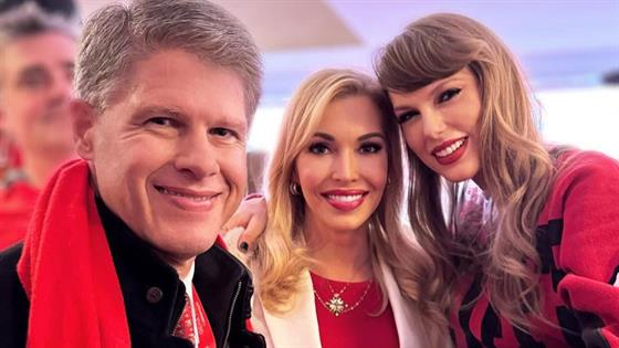 Taylor Swift Receives Birthday Gift From Chiefs Owners