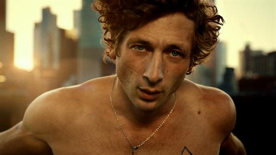Jeremy Allen White: Rising from Brooklyn Rooftops to Calvin Klein  Billboards - Fashionably Male