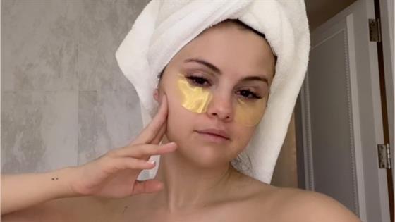 Watch Selena Gomez Go from Make-up Free to Everyday Glam in New TikTok