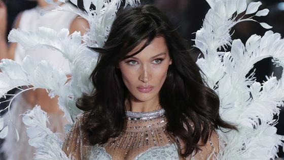 Top models sign letter to end Victoria's Secret 'misogyny