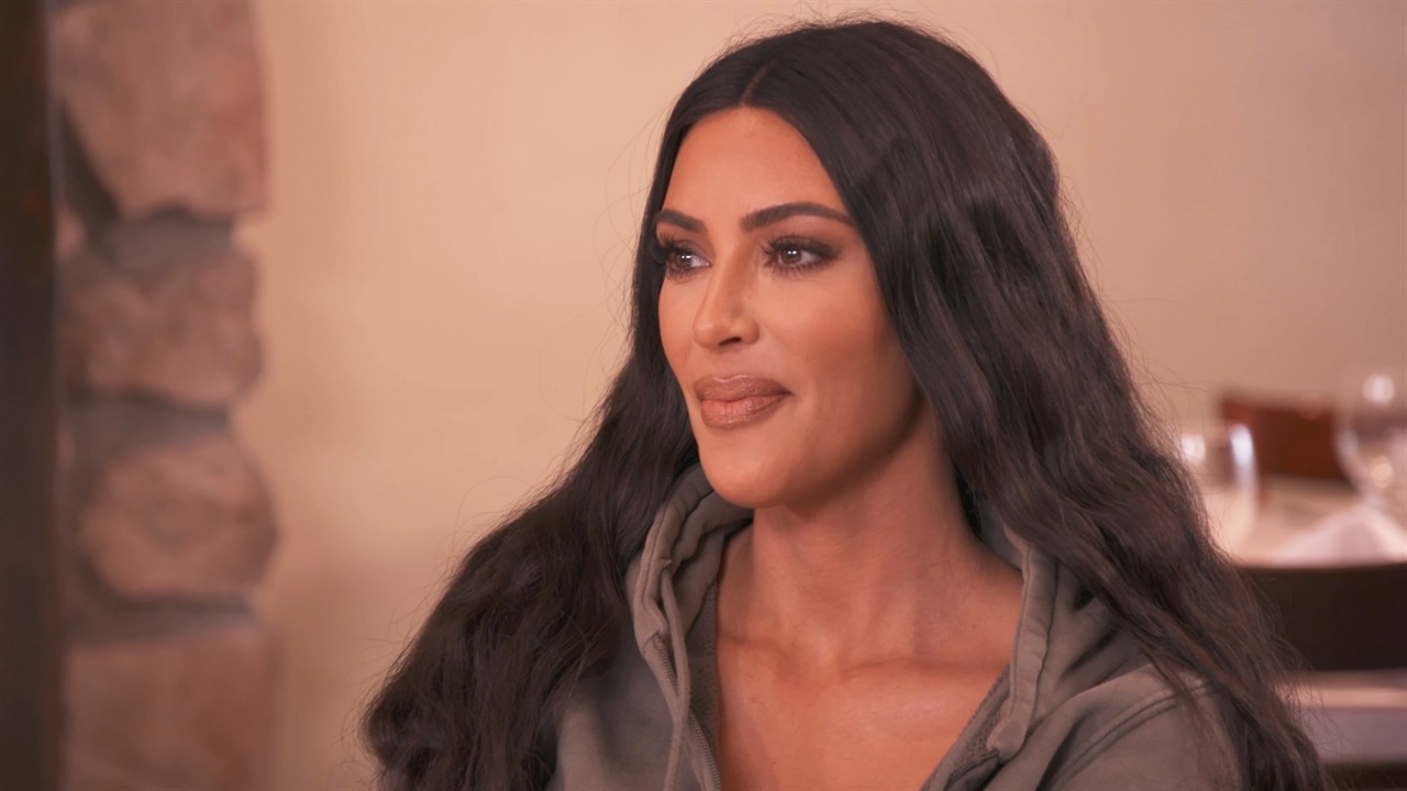 Kim Kardashian West Leaked Her Own Surrogacy News E News