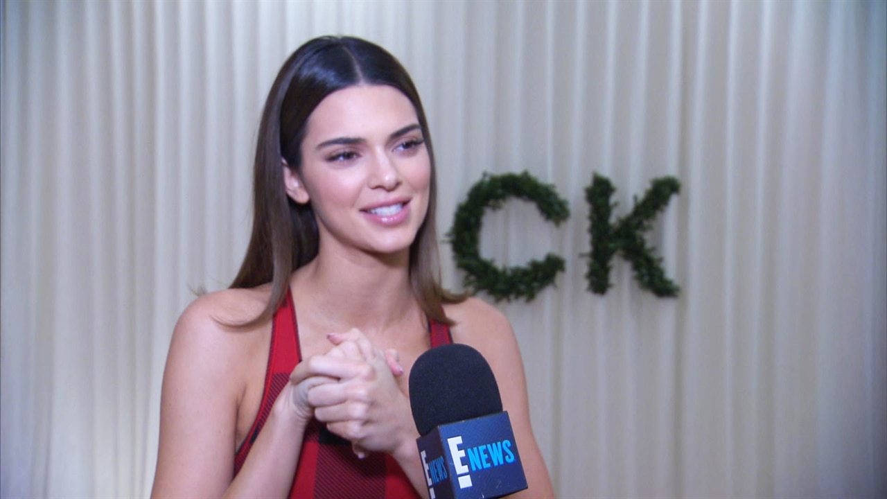 Kendall Jenner on Holiday Traditions & Kardashian Christmas Card E! News