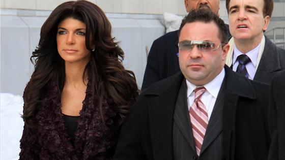 See Teresa Giudice Explode As Her Hair Pulling Secret Is Revealed I Know All News 