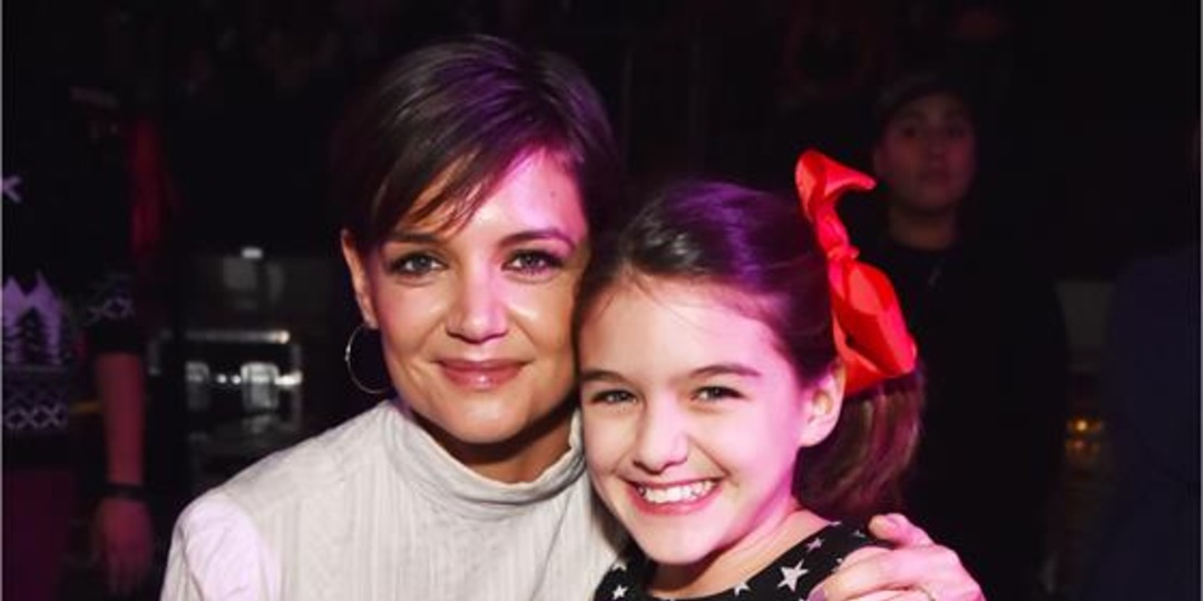 Katie Holmes Recruits Daughter Suri to Sing in New Movie - E! Online.jpg
