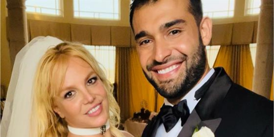 Britney Spears' Mom Comments After Not Receiving Wedding Invite - E! Online.jpg
