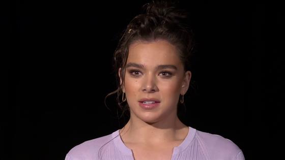 Hailee Steinfeld Spotted at Buffalo Bills Game Amid Josh Allen Romance - E!  Online