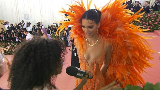 Kendall Jenners 2019 Met Gala Outfit Was Highlighter Orange