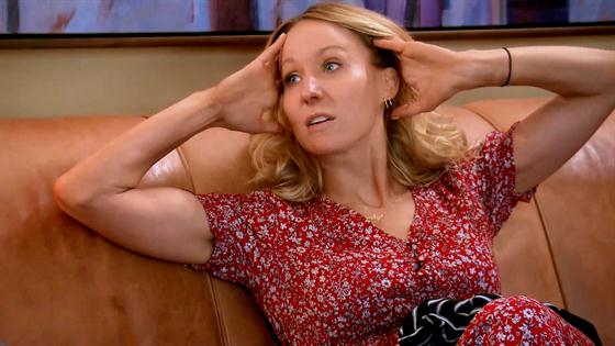 Nikki Glaser Wants to Throw Sister Lauren a Baby Shower
