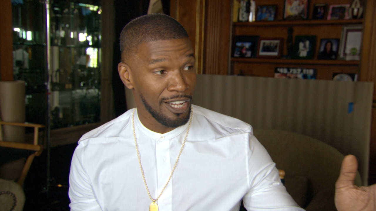 Jamie Foxx Spills on New Dad Chris Brown | E! News