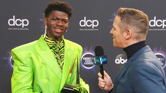 Lil Nas X Reveals What He Likes on His Panini at 2019 AMAs - E! Online - AP Lil Nas X Reveals What He Likes on His Panini at 2019... 