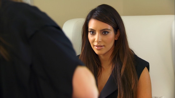 Kim Kardashians Breast Milk Massage From Sister Kourtney Watch This